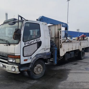Бортовой грузовик Mitsubishi Fuso Fighter с КМУ Tadano, 1992