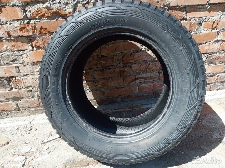 Yokohama AVS S/T type-1 V801 285/55 R18