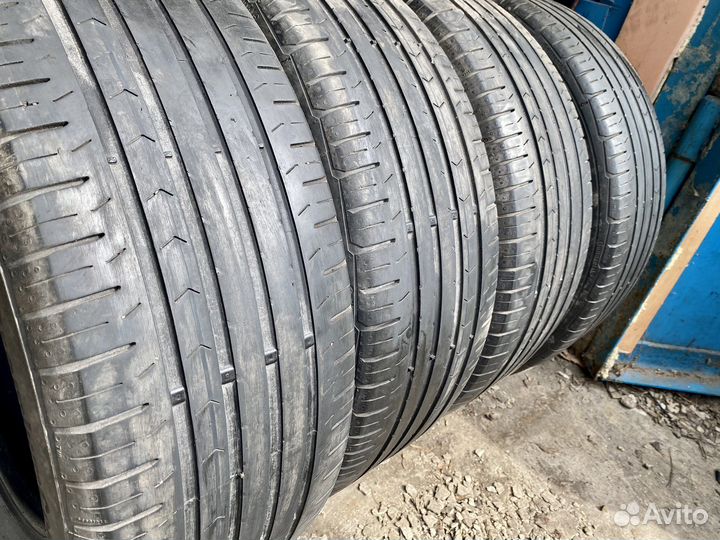 Continental ContiPremiumContact 5 SUV 225/60 R17 99V