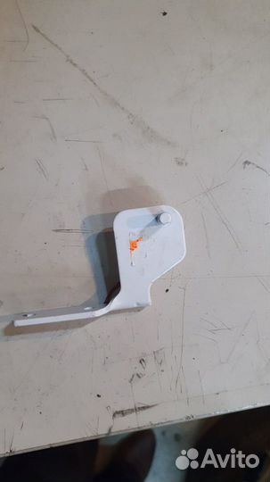 Петля дверцы холодильника индезит атлант