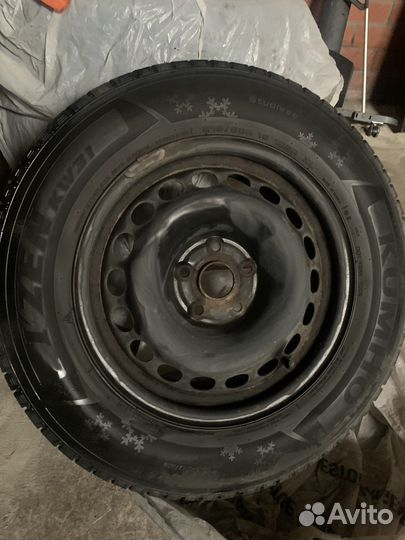 Kumho I'Zen KW31 215/65 R16 102