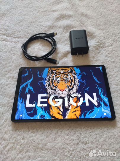 Планшет Lenovo Legion Y700 12/256