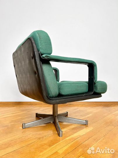 Винтажное кресло Space Age mid-century modern