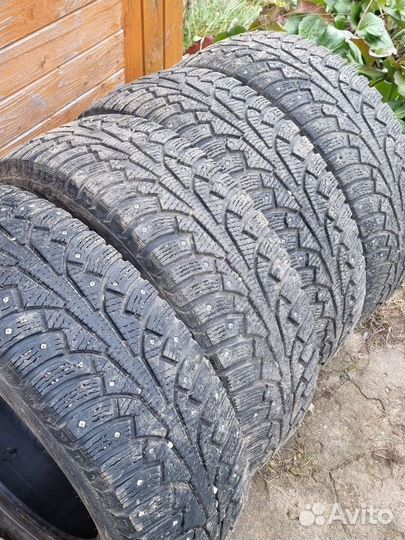 Nokian Tyres Hakkapeliitta 5 215/65 R16