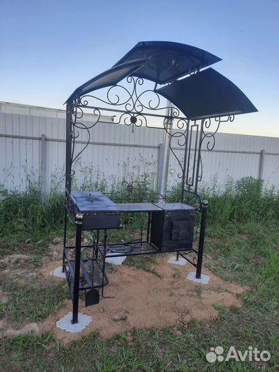 Мангал кованый с крышей