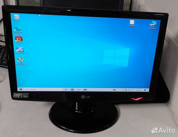 Монитор LG Flatron 18.5