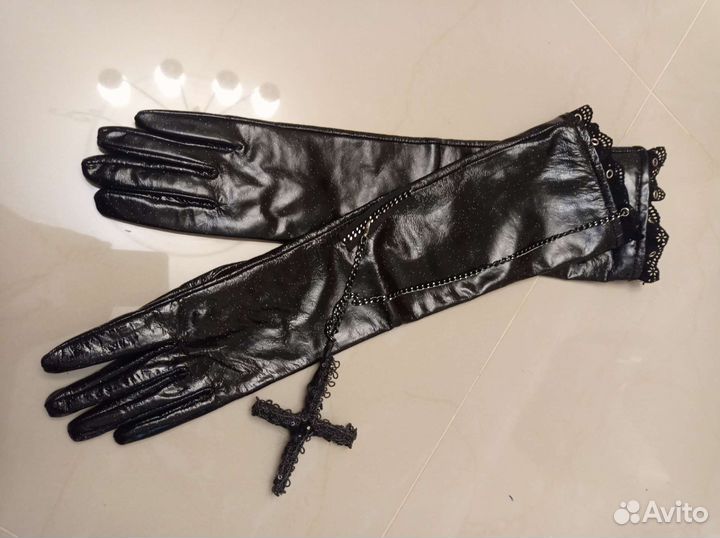 Перчатки кожаные Готика