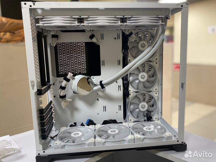 Корпус Metallic gear (Phanteks) Neo Qube White