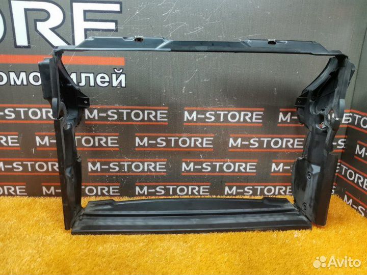 Диффузор радиатора Bmw 5-Series E60 2007-2010