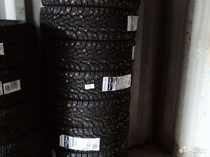 Kumho Winter Portran CW11 225/75 R16C 121R