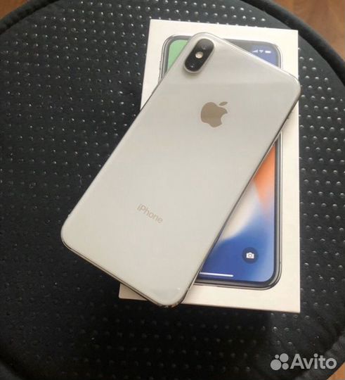 iPhone X, 64 ГБ