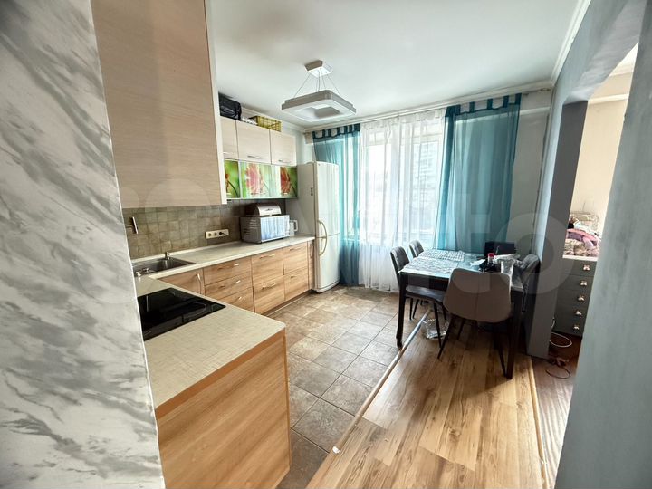 2-к. квартира, 56,2 м², 10/16 эт.