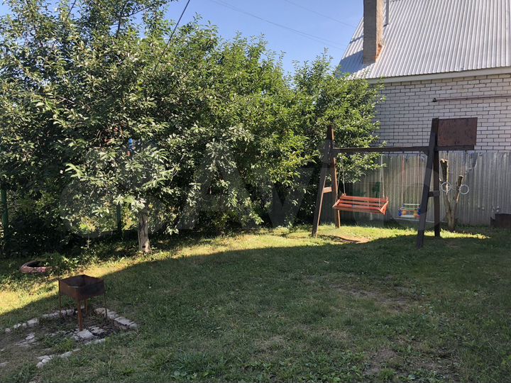 Коттедж 204 м² на участке 5 сот.