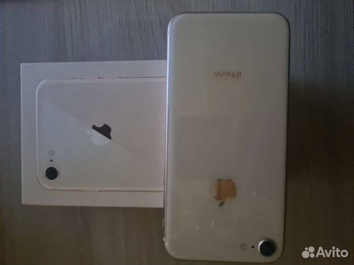iPhone 8, 64 ГБ