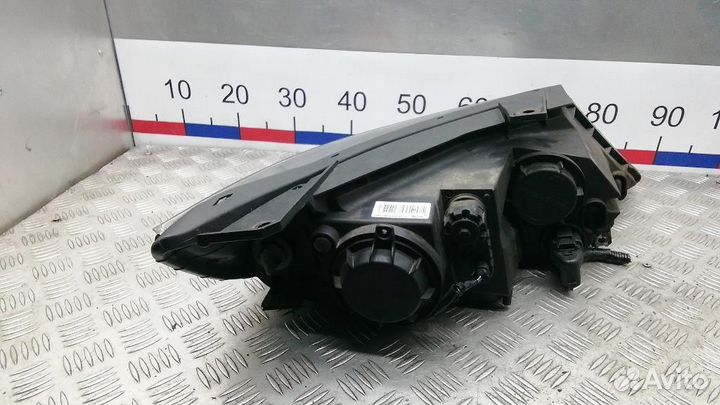 Фара левая Kia Sorento