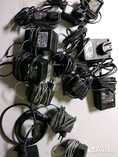 Внешний сетевой блок питания (адаптер)