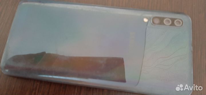 Samsung Galaxy A50, 4/64 ГБ