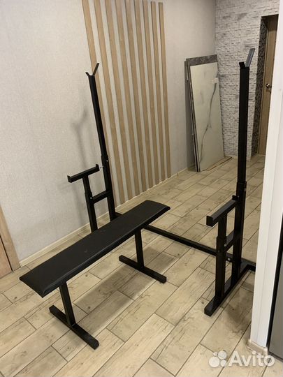Стойка для штанги для плеч и скамьей
