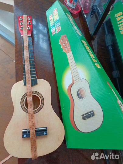 Детская гитара