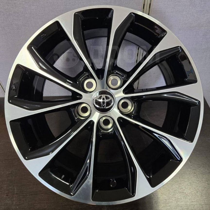 Литые диски Zumbo Wheels 7.5×R17 5×114.3