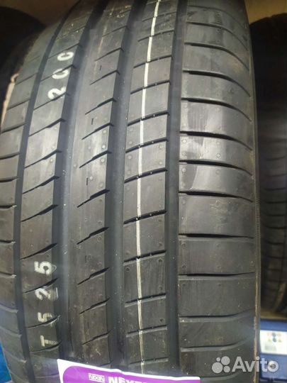 Nexen N Fera RU1 285/45 R19