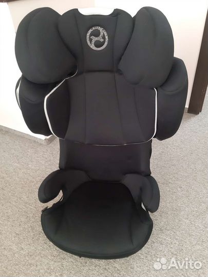 Автокресло черное Cybex solution 2q-fix