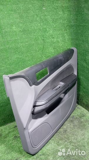 Обшивка двери передней правой Ford Focus