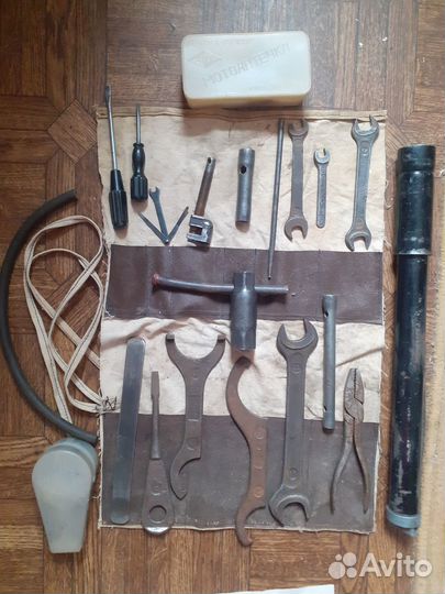 Редкий ретро набор ключей мотоцикл иж