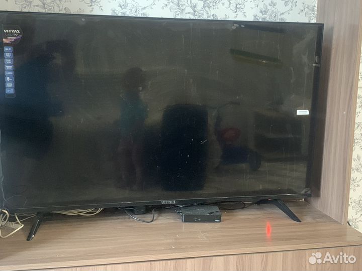 Телевизор SMART tv android витязь 50