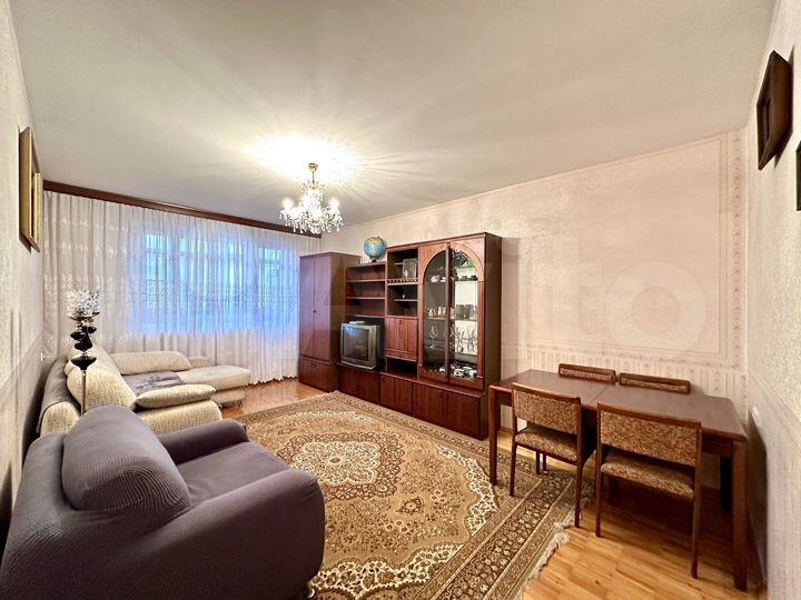 2-к. квартира, 60 м², 8/17 эт.