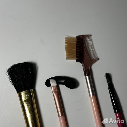 Кисть для макияжа