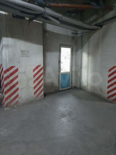 Машиноместо, 20 м²
