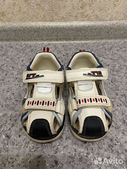 Сандалии для мальчика 23 размер
