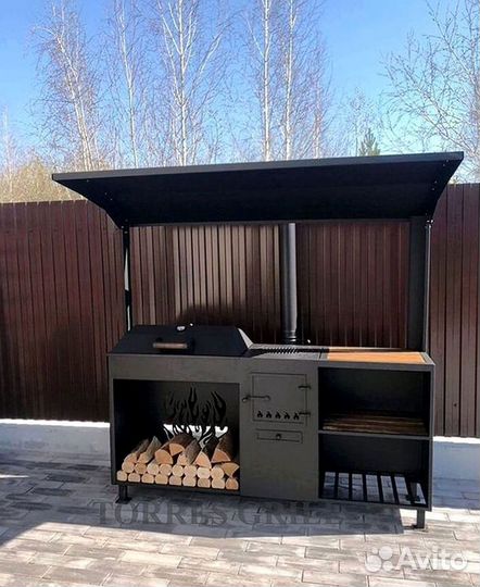 Мангал с коптильней
