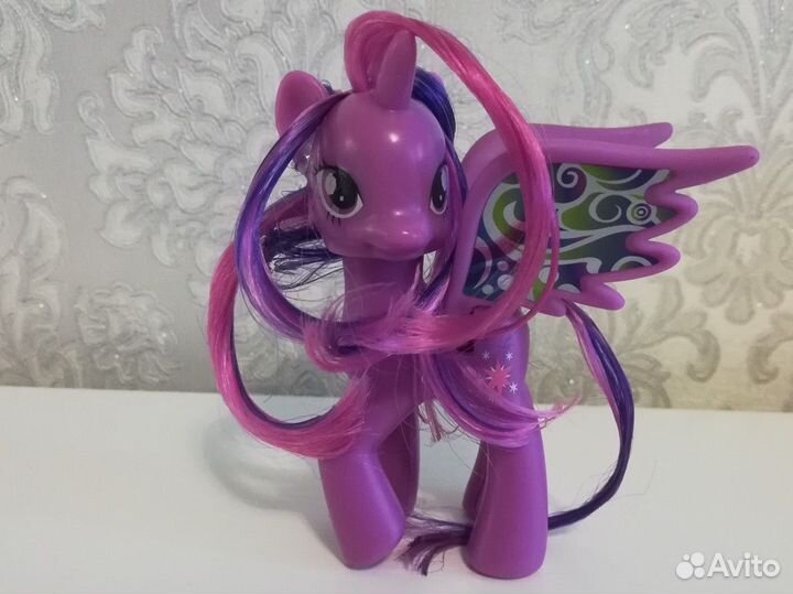 My Little Pony — Пони Твайлайт Спаркл с крыльями