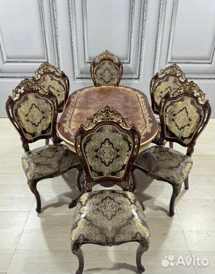 Кухонный стол