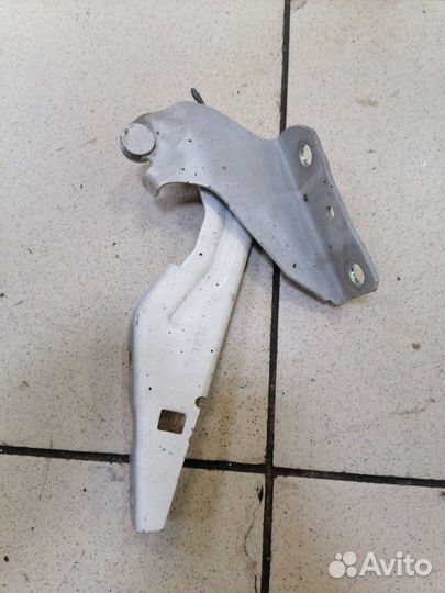 Петля капота левая Mitsubishi Outlander 2