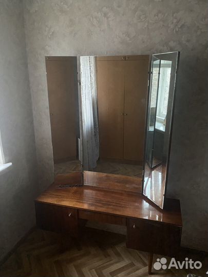 Трельяж с пуфиком