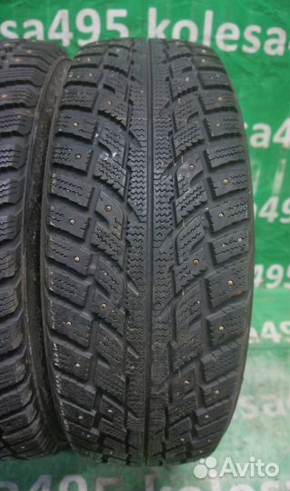 Kumho I'Zen RV Stud KC16 215/70 R16 100T