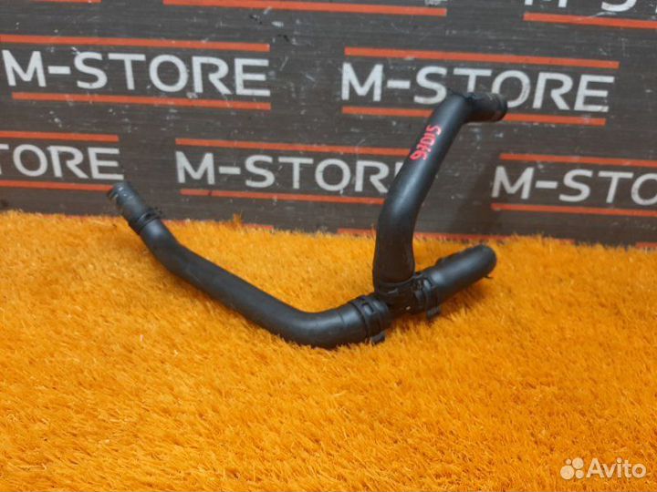 Патрубок системы охлаждения Volkswagen Passat B7