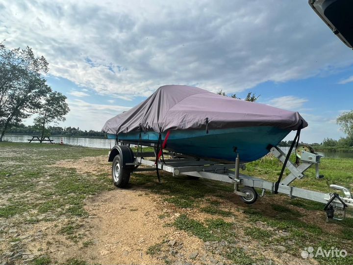 Лодка Обь-М