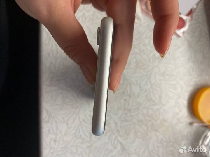 iPhone Xr, 128 ГБ