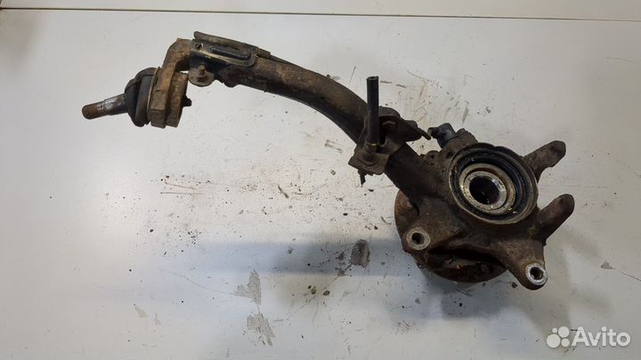 Ступица (кулак, цапфа) Toyota Sequoia, 2003