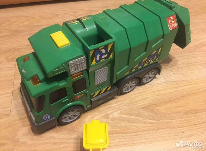 Машина мусоровоз