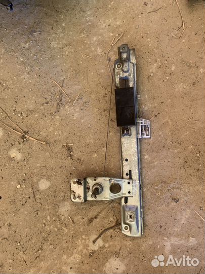 Стеклоподъемник задний левый Рено Меган 2