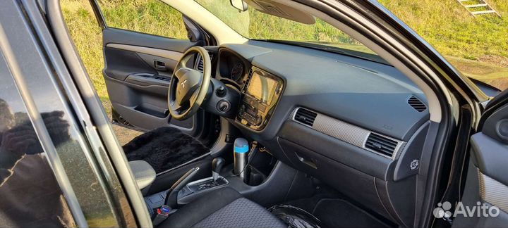 Mitsubishi Outlander 2.0 CVT, 2014, 65 000 км