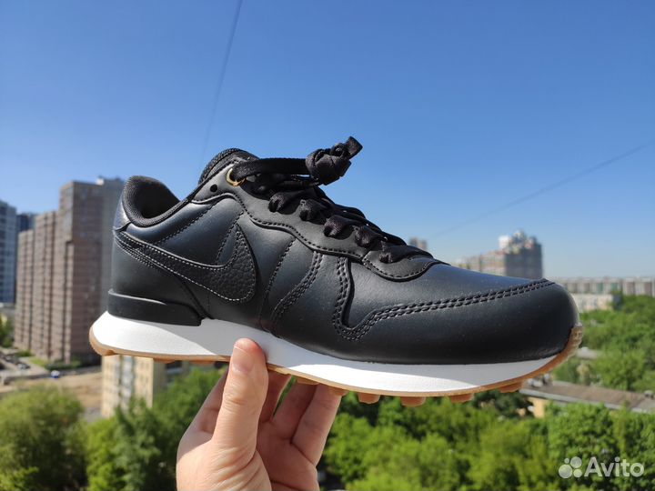 Кроссовки Nike Internationalist оригинал 7,5US