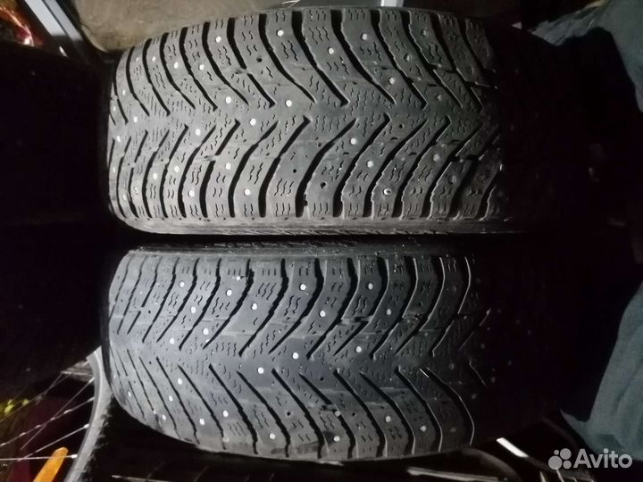 Nokian Tyres Hakkapeliitta 8 185/65 R15