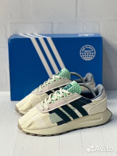 Кроссовки Adidas retropy e5