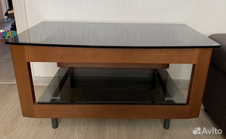 Столик под телевизор